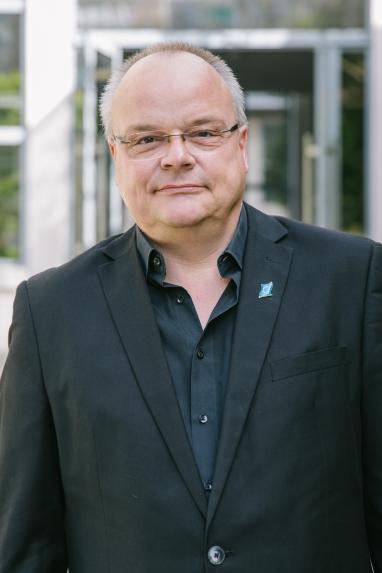 Faculty Member - Peter Hanenberg